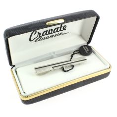 Pince à cravate, Black line, argenté Cravate Avenue Signature 2