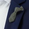 Boutonnière, mini cravate pied de poule vert Cravate Avenue Signature