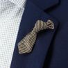 Boutonnière, mini cravate argenté Cravate Avenue Signature