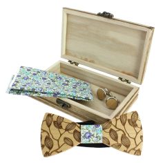 Coffret Feuilles gravées, Liberty bleu, Noeud papillon en bois, pochette et boutons de manchette Tony & Paul 2