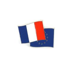 Pin's Jumelage France Europe superposés - Tony et Paul, Made in France à Saumur Tony & Paul