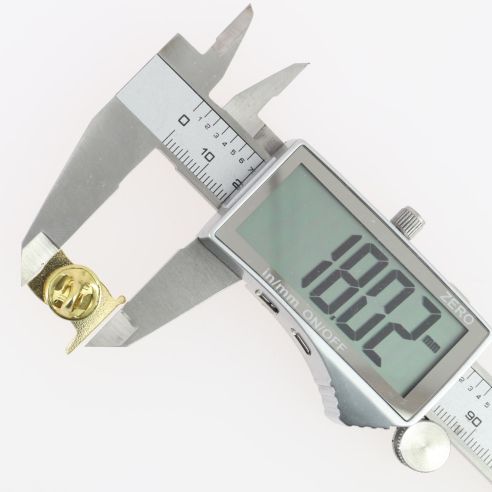 Pin's drapeau Royal, fleur de lys - Lys - Tony et Paul, Made in France à Saumur Tony & Paul