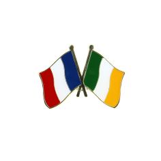 Pin's Drapeaux Jumelage France Irlande - Franco-Irlandais Clj Charles Le Jeune