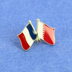 Pin's Drapeaux Jumelage France Qatar - Franco-Qatari Clj Charles Le Jeune 2