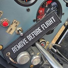 Porte clés Black Remove before flight Clj Charles Le Jeune 2