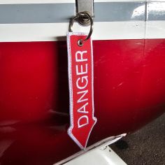 Porte Clés - Flèche rouge Danger - Sortie échappement Hélicoptère ou avion Clj Charles Le Jeune 2