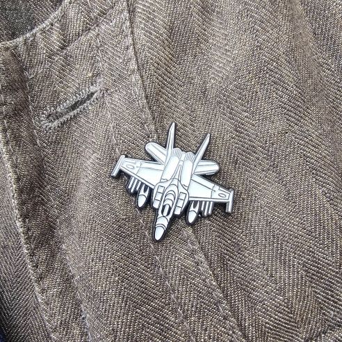 Pin's avion de chasse