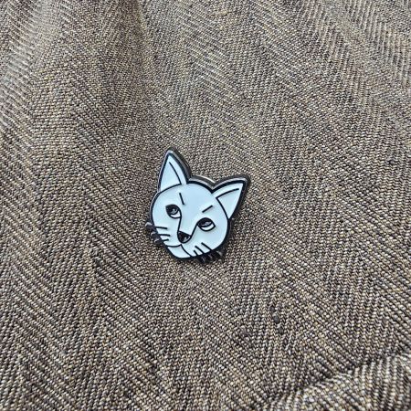 Pin's Chat espiègle