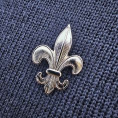 Pin's Fleur de Lys - Argenté brillant - Royauté Française Clj Charles Le Jeune 2