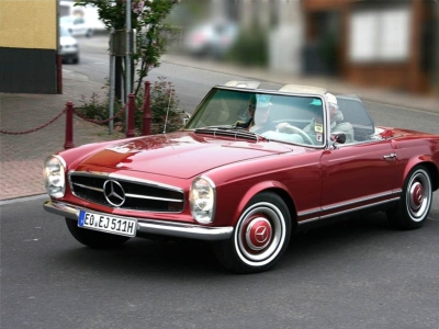 La Mercedes-Benz Pagode, le cabriolet emblématique