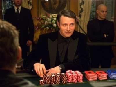 Le Chiffre de Casino Royale, l'Étude de Style et d'Intrigue de Mads Mikkelsen